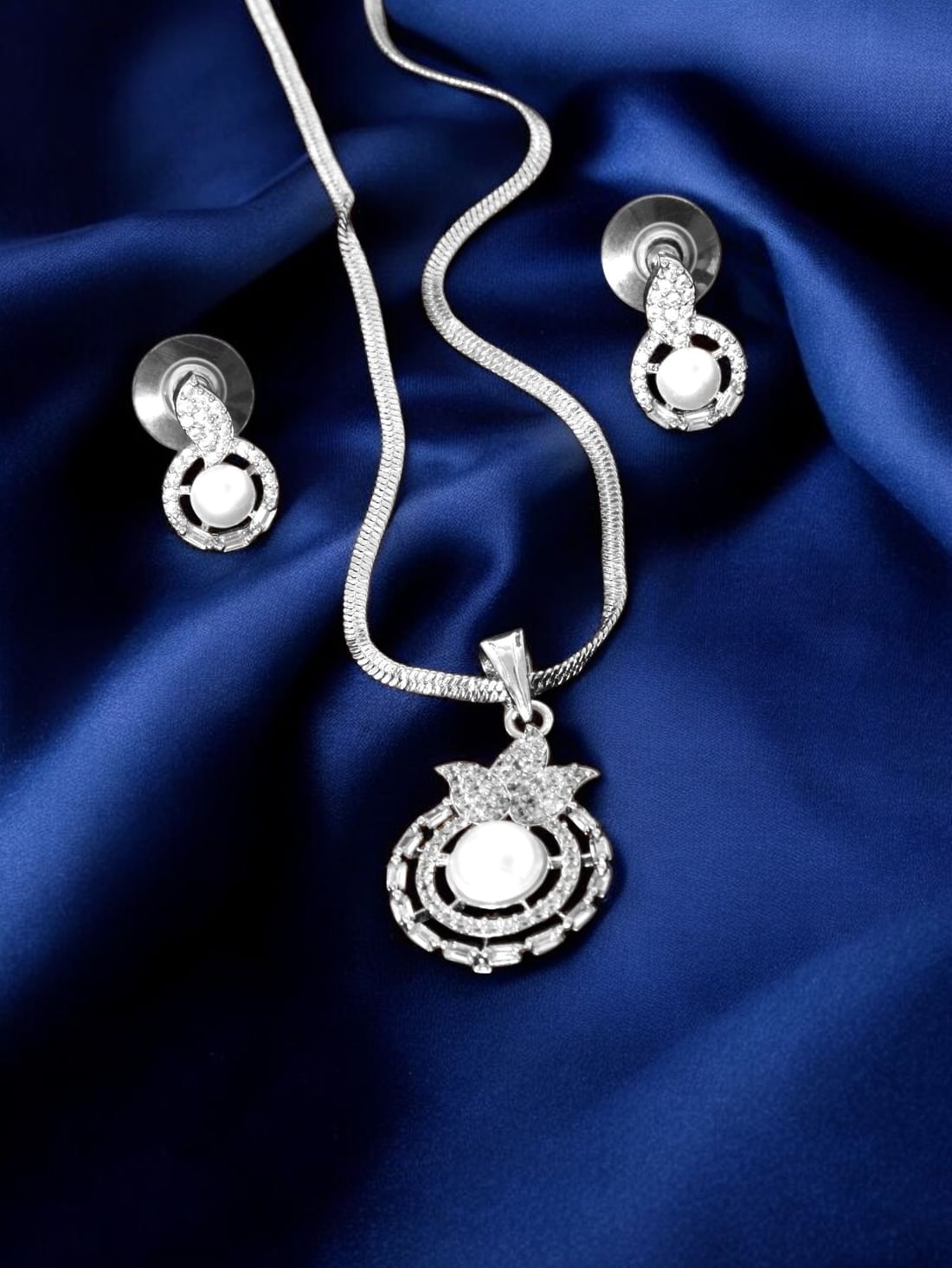 American Diamond Pendant Set