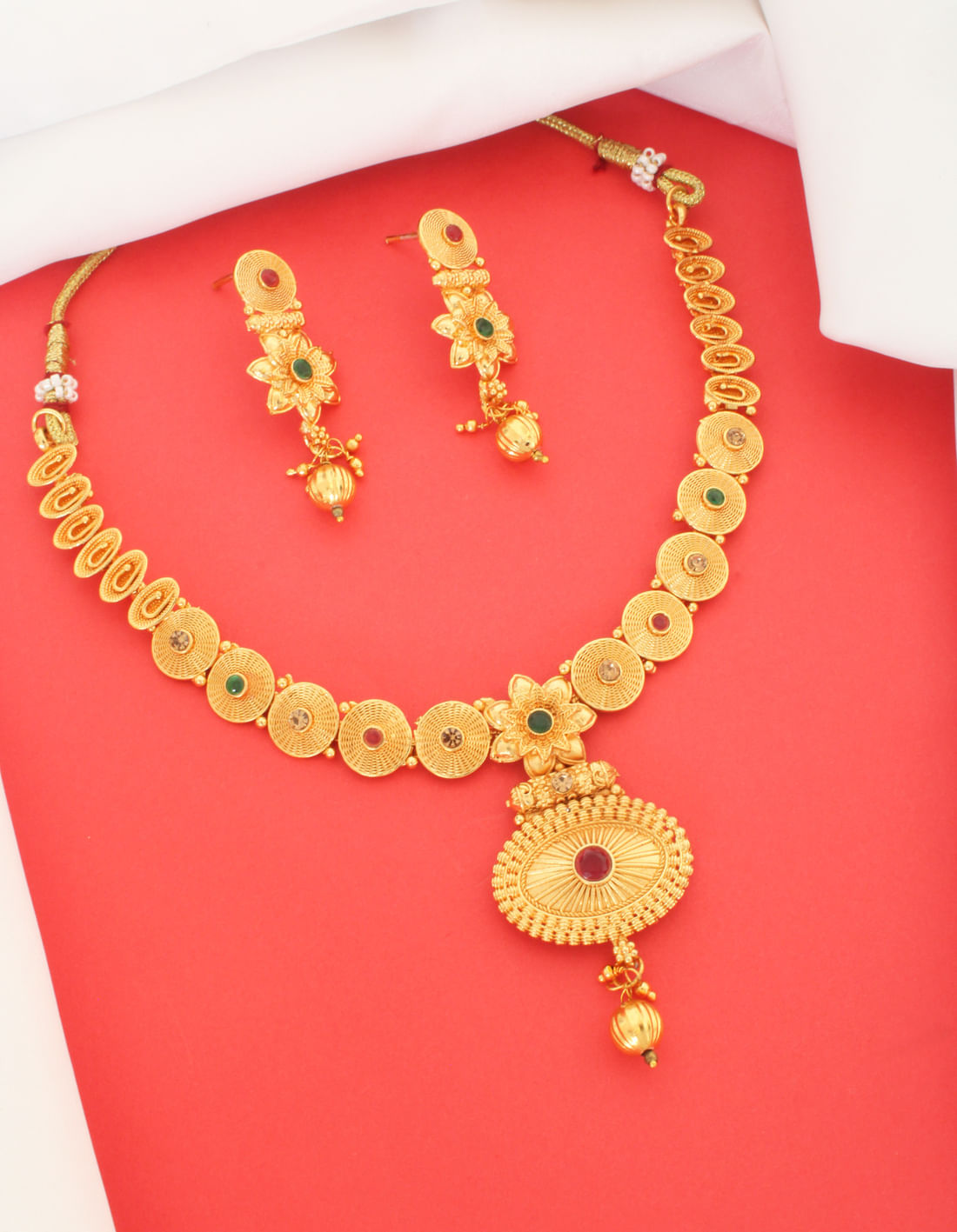 Golden Color Necklace Set