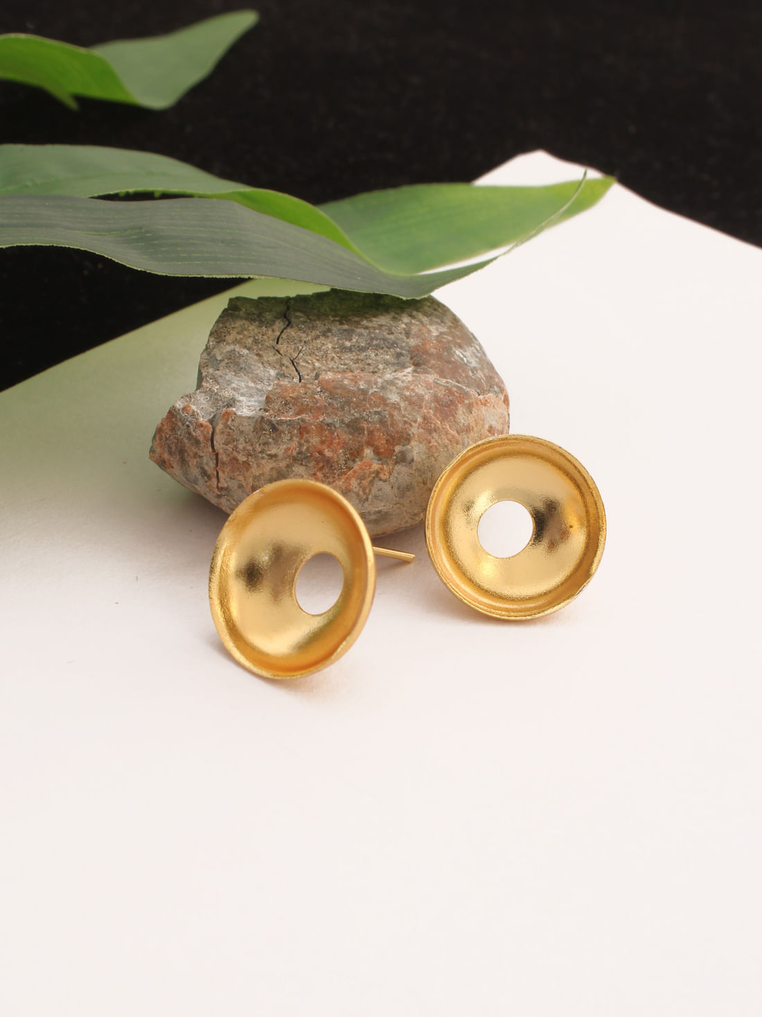 Golden Color Earring