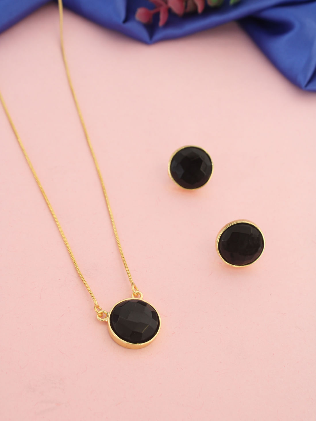 Black Color Necklace Set