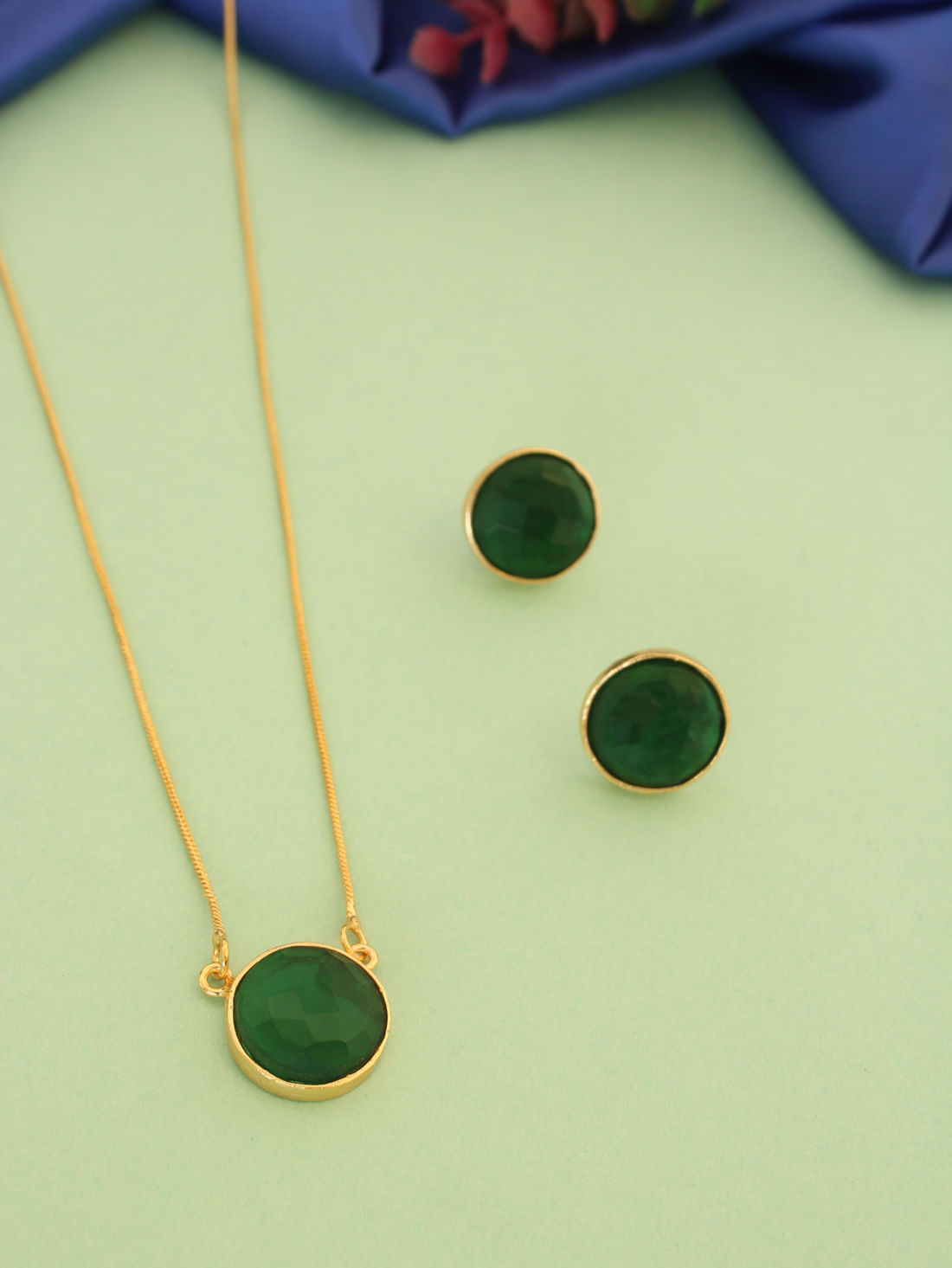 Green Color Necklace Set