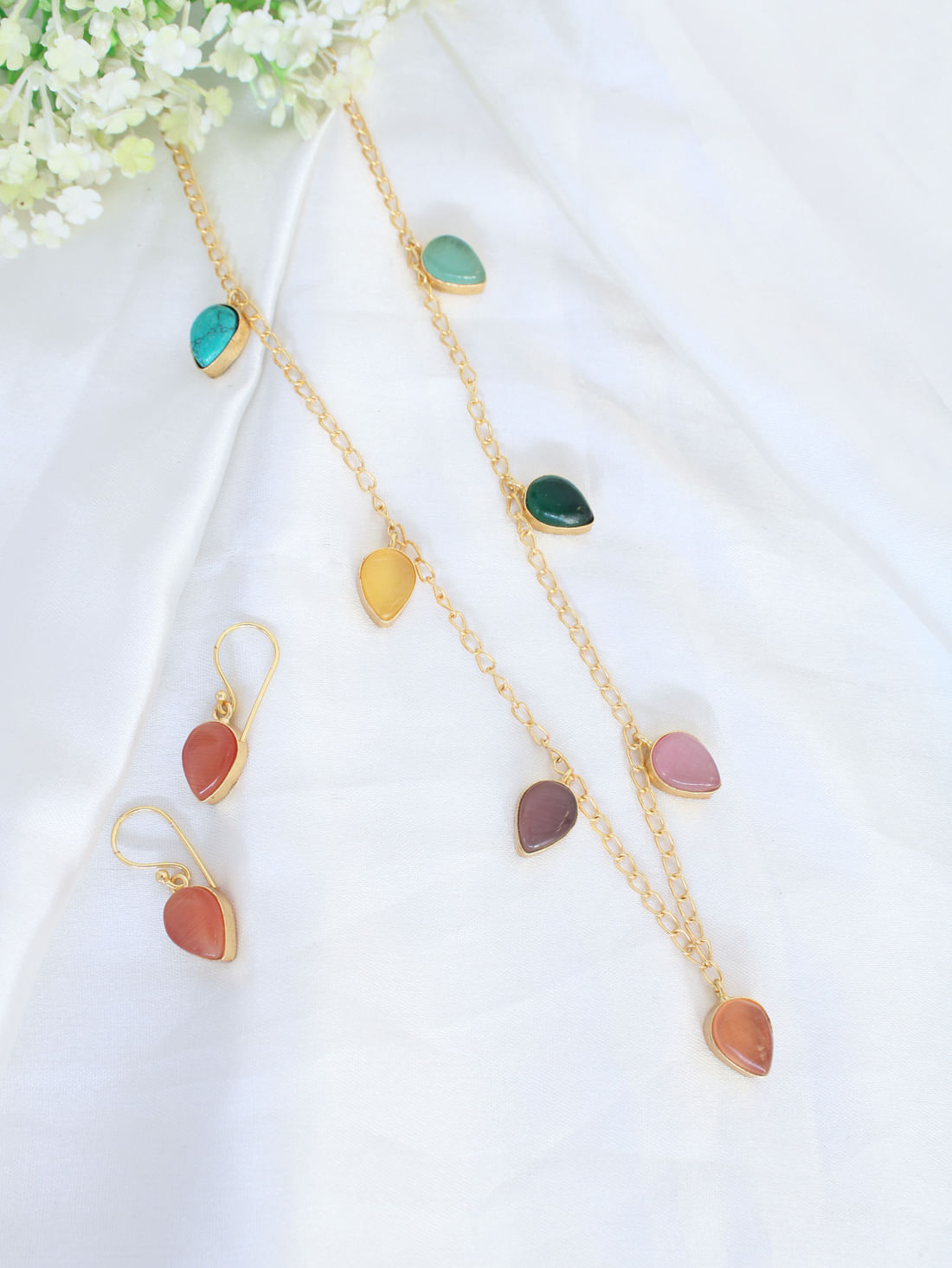 Multicolor Glossy Necklace Set