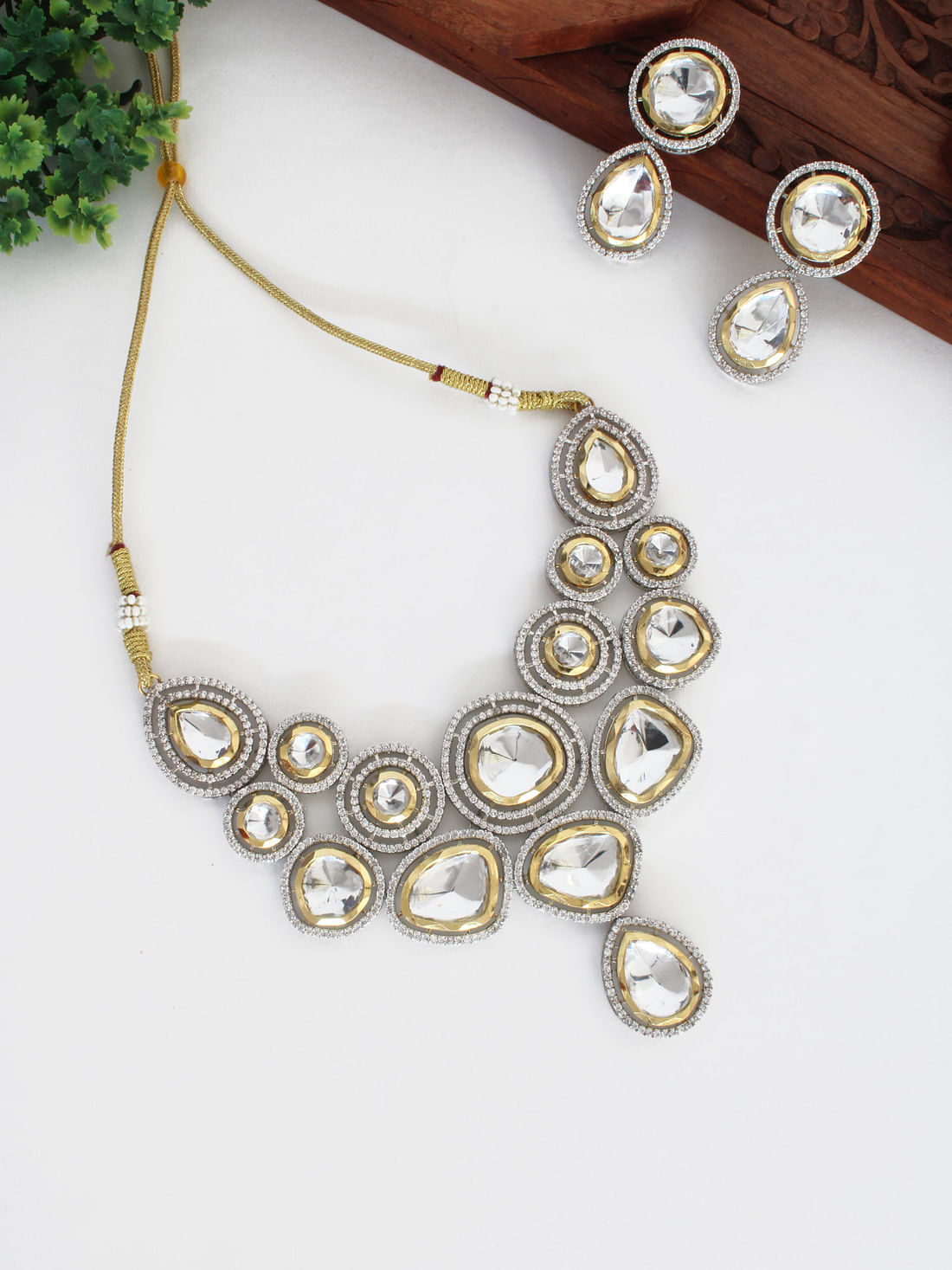 Silver Color Kundan Brass Necklace Set