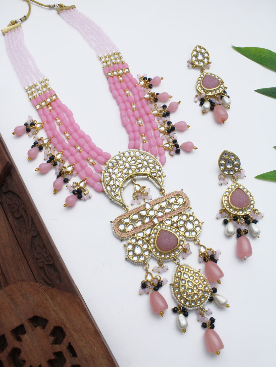 Light Pink  Color Kundan Necklace Set