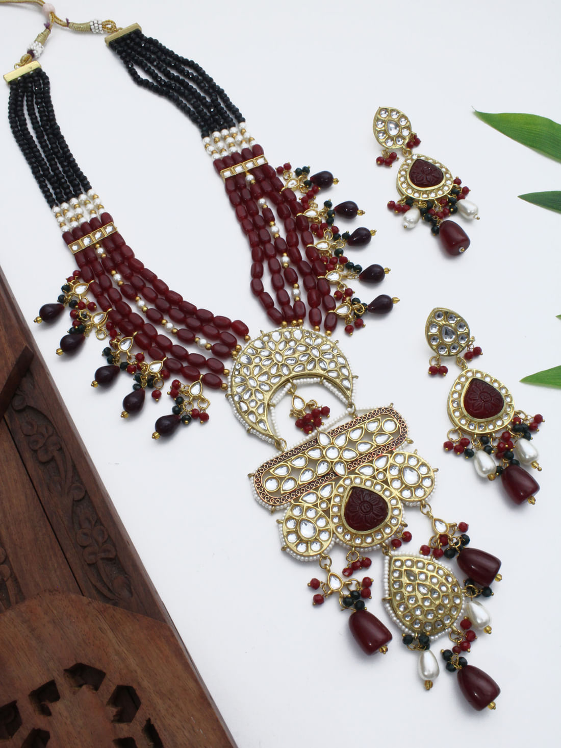 Red  Color Kundan Necklace Set