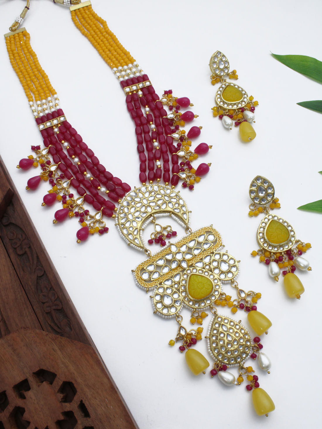 Yellow  Color Kundan Necklace Set