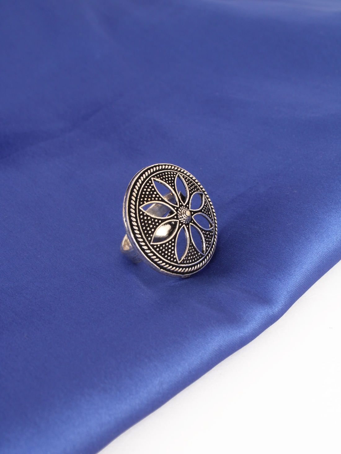 Silver Color Oxidised Ring