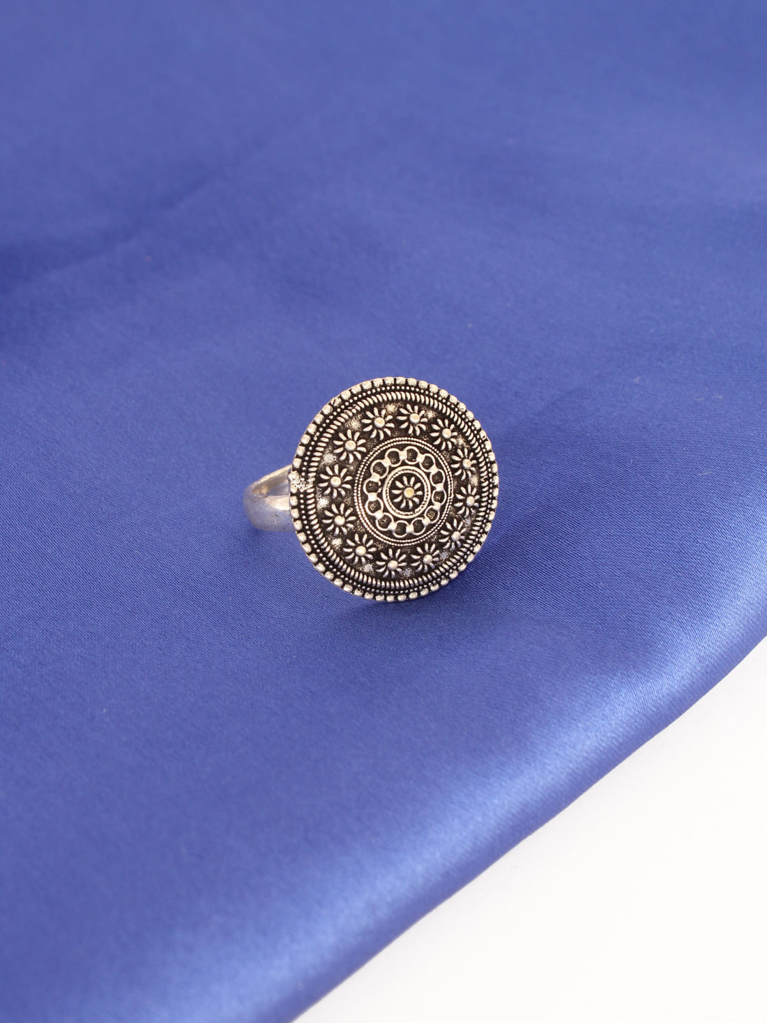 Silver Color Oxidised Ring